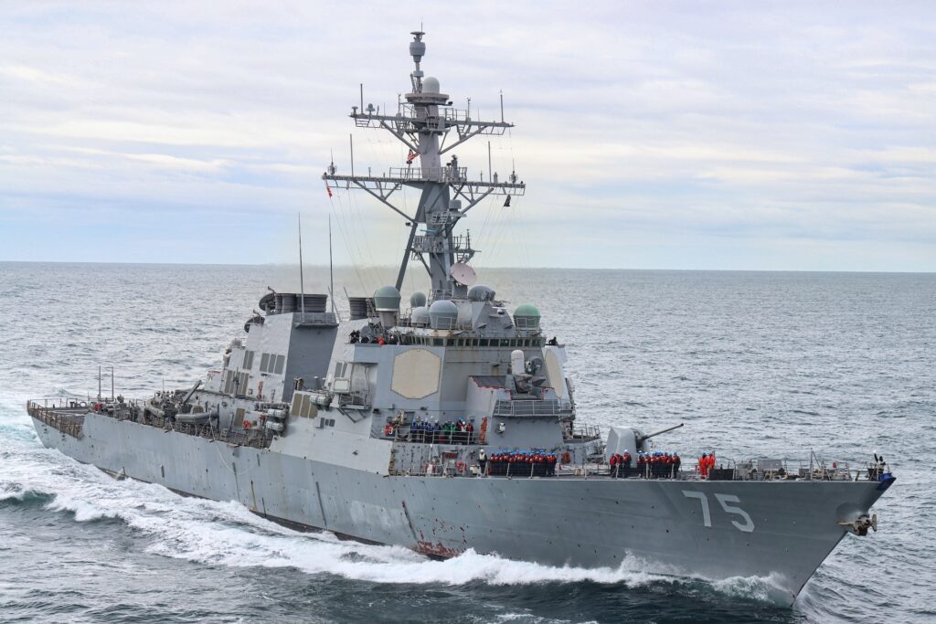 us-naval-vessel-stops-yemeni-missiles-possibly-aimed-at-israel,-her-forward